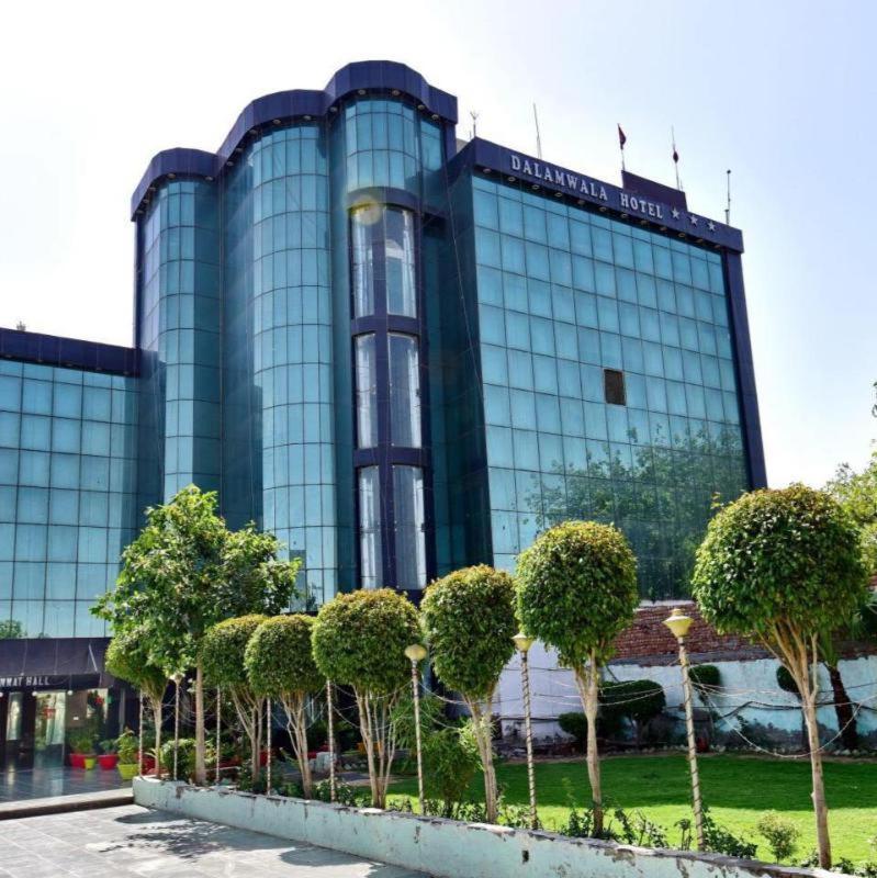 Dalamwala Hotel Jind Luaran gambar